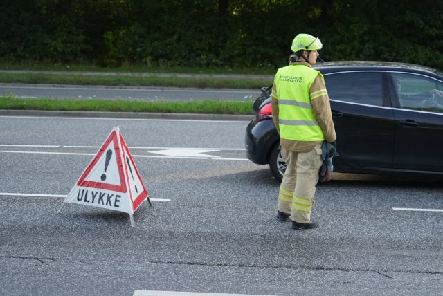 Kæmpe oliespild lammer trafikken – letbanen er involveret