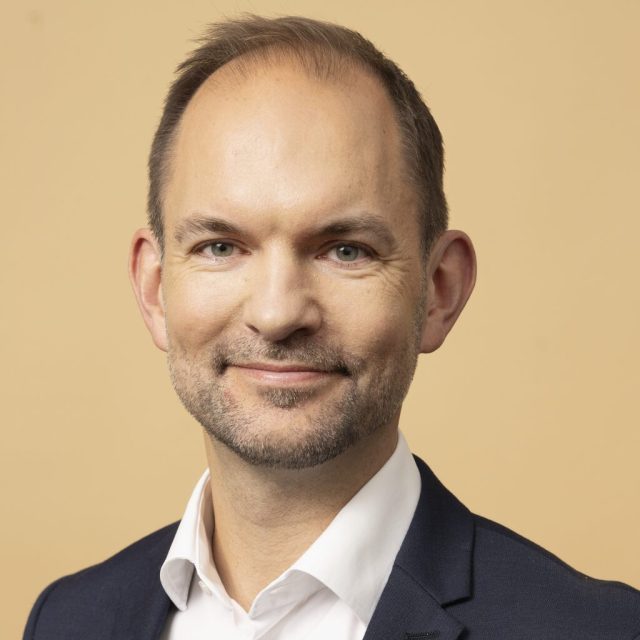 Forsvarsministeren glæder sig: Vanvittig udvikling på Grønland