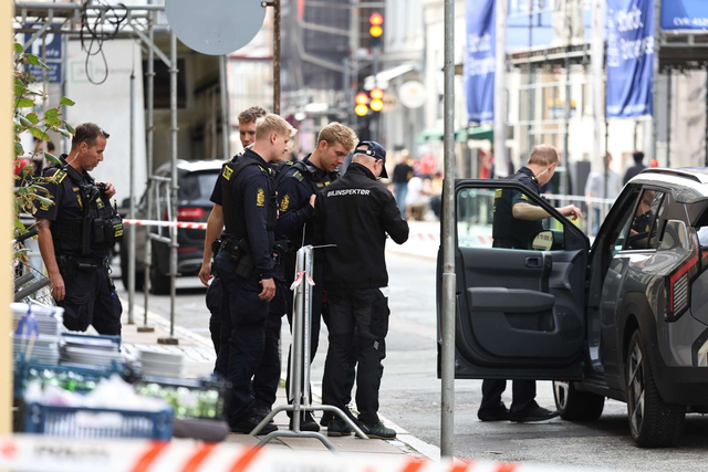Stor afspærring lige nu: “Der er blodspor på vejen”