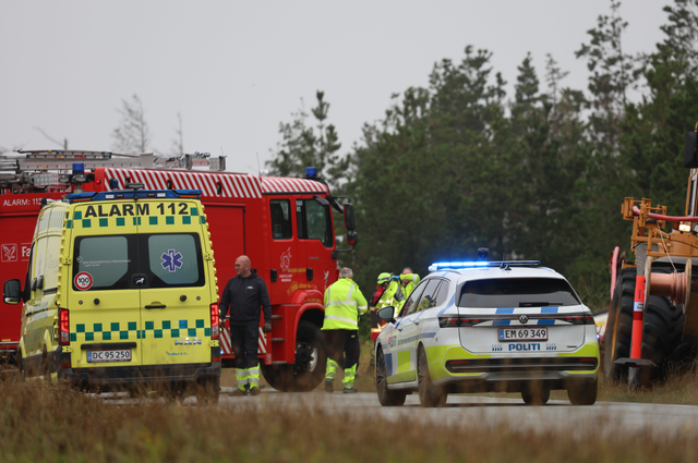 Person klemt under rendegraver: “Helikopteren er lige landet”