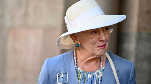Dronning Margrethe er indlagt efter ildebefindende