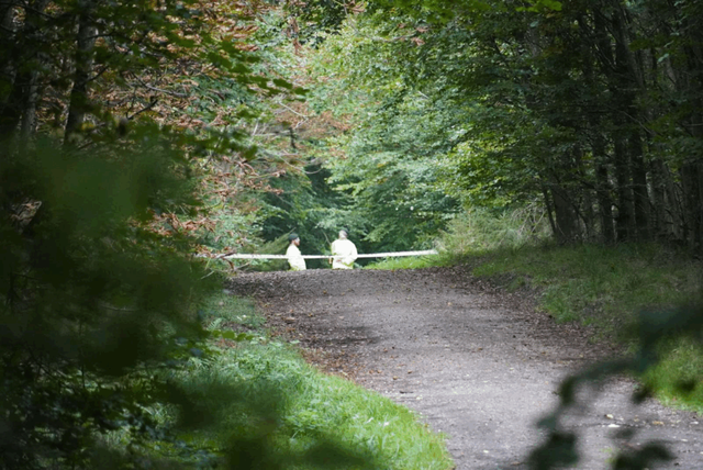 Grædende og bange mor voldtaget op ad fireårigt barn