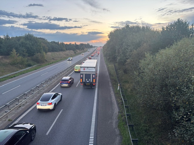 Voldsomt uheld på motorvejen: 10 kilometer kø
