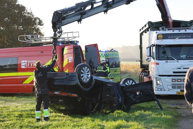 Klokken 07:10 kom meldingen: Bil kørt i vandet