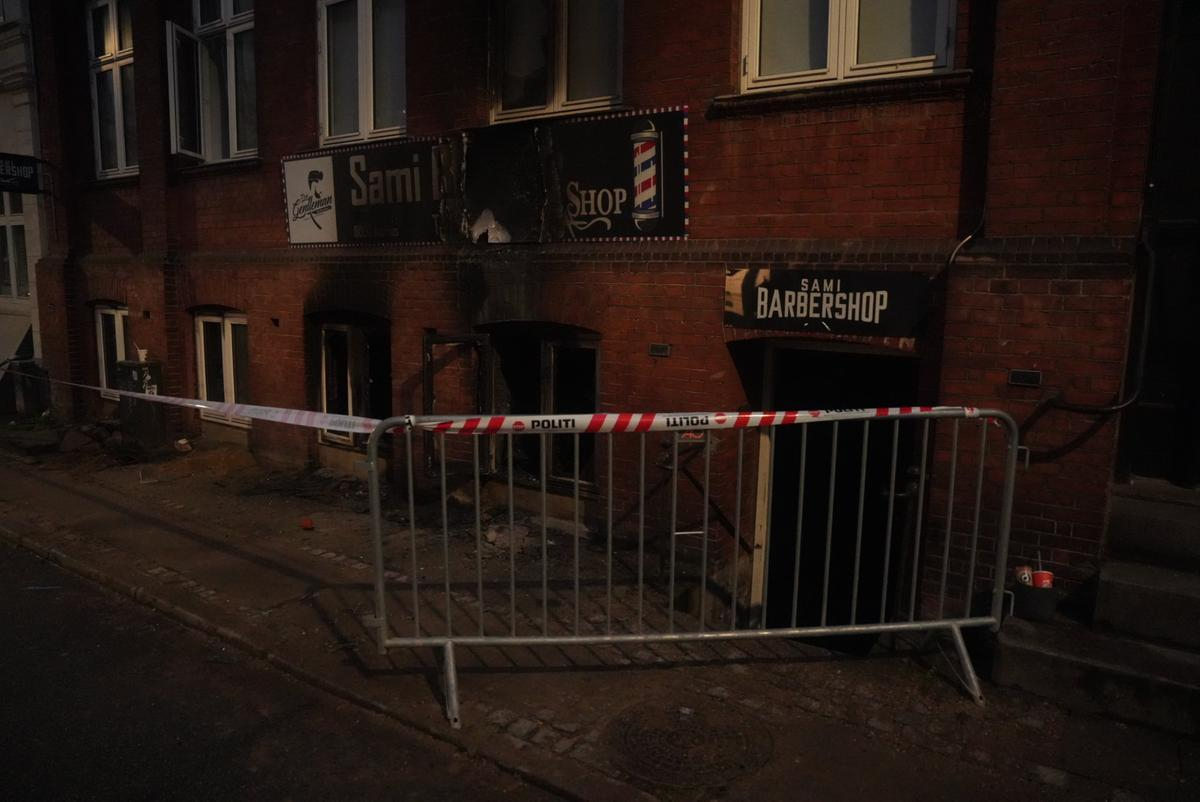 Voldsom brand midt i Aarhus: 12 lejemål evakueret