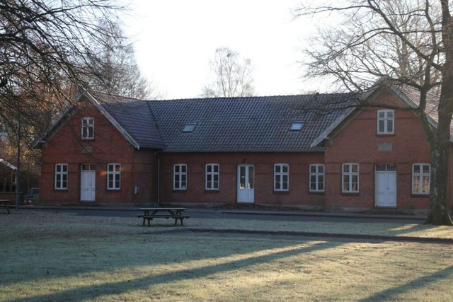Lige nu: Blodig hændelse på skole, igen