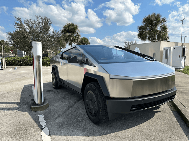 Tesla chokerer med ny elbil: Kan flyve