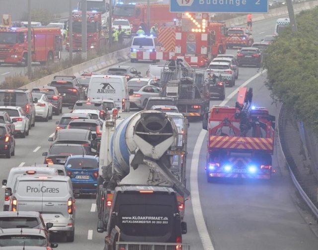 Uheld på motorvej: Voksende kø i morgentrafikken