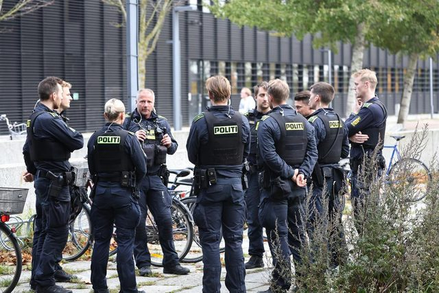 Togkaos rammer København: Al togtrafik lammet efter personpåkørsel