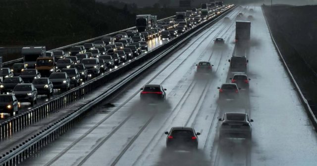 Lige nu: Motorvej helt lammet efter uheld