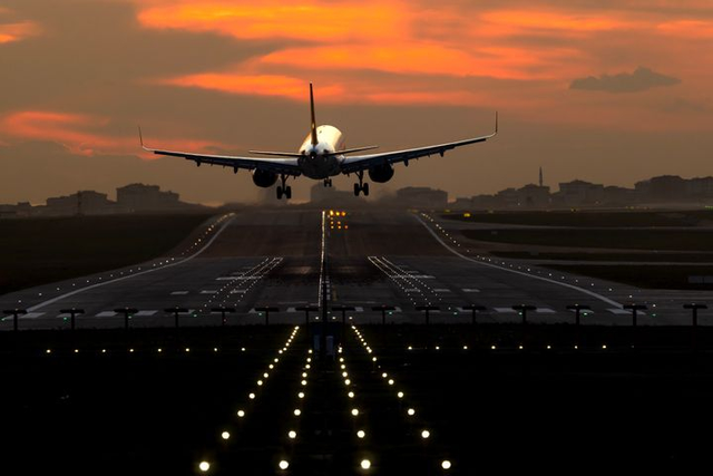 BREAKING: Angreb på lufthavn