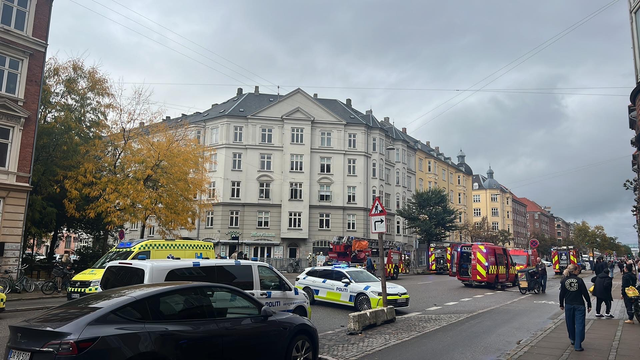 Vrimler med udrykning: Myndighederne haster gennem kaos